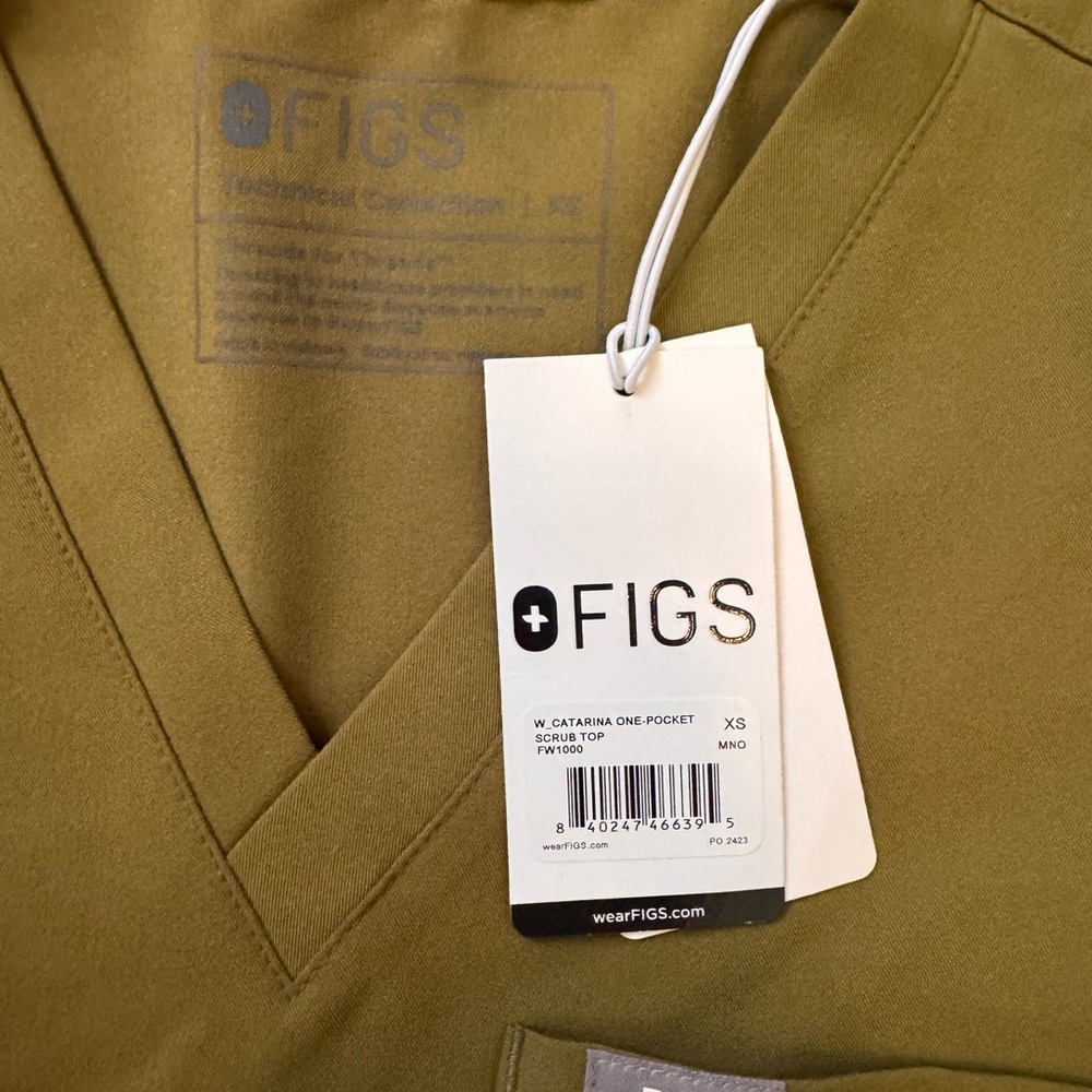Figs Catalina One-Pocket Scrub Top - Olive Green